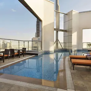 Ramada Corniche Отель